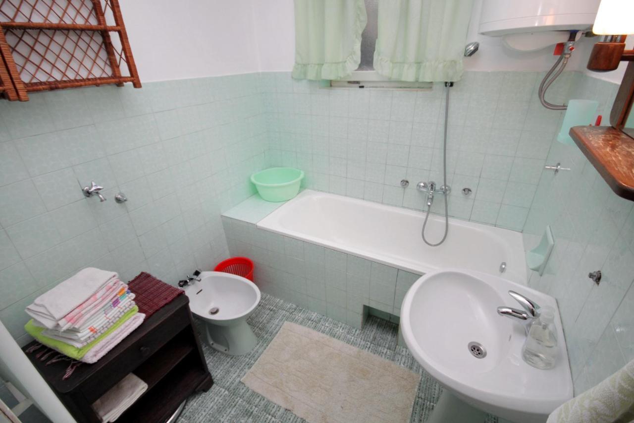 Apartments With A Parking Space Novi Vinodolski - 2423 Ngoại thất bức ảnh